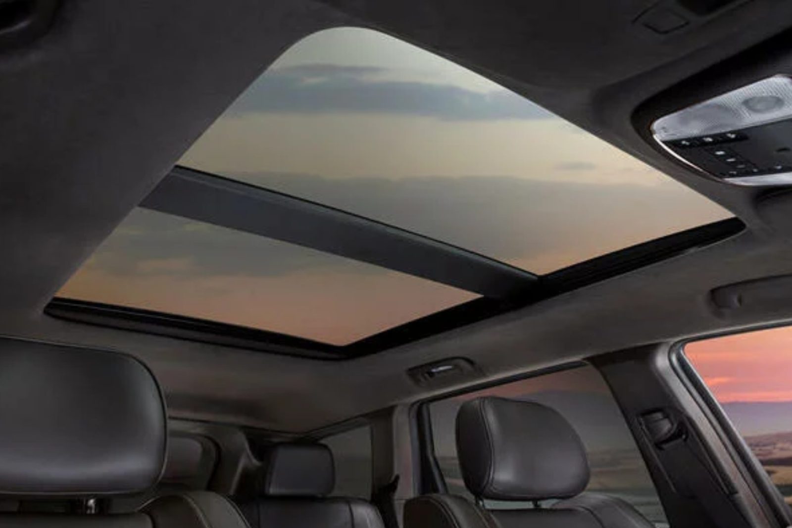 7 Most Frequent Jeep Grand Cherokee Panoramic Sunroof Problems